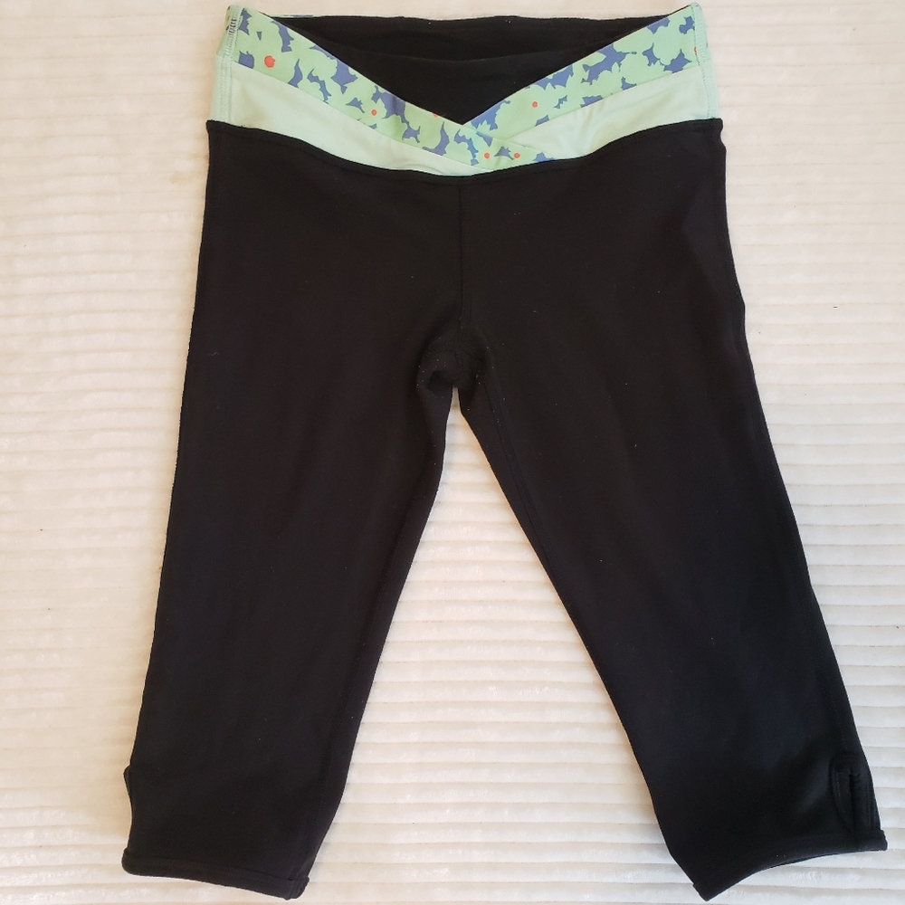 Ivivva Athletica Kids Retro Black Leggings w/ Green Patterned Waistband Size 8